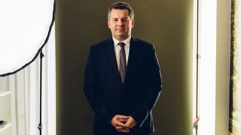 Sven Schulze: Neuer Ministerpräsident in Sachsen-Anhalt folgt Haseloff