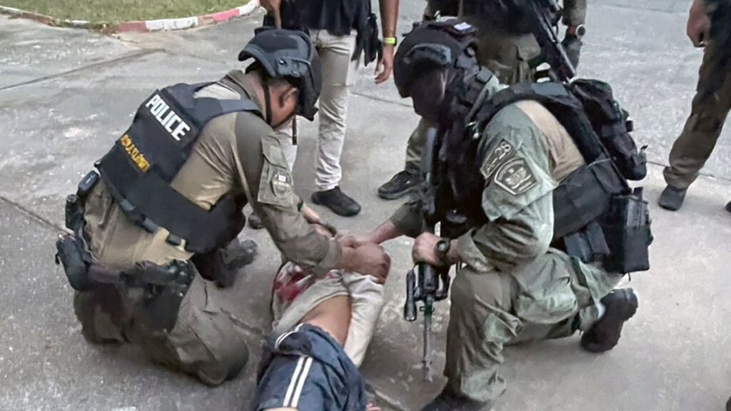 Geiselnahme in Thailand: Polizei nimmt Mann an Schule fest