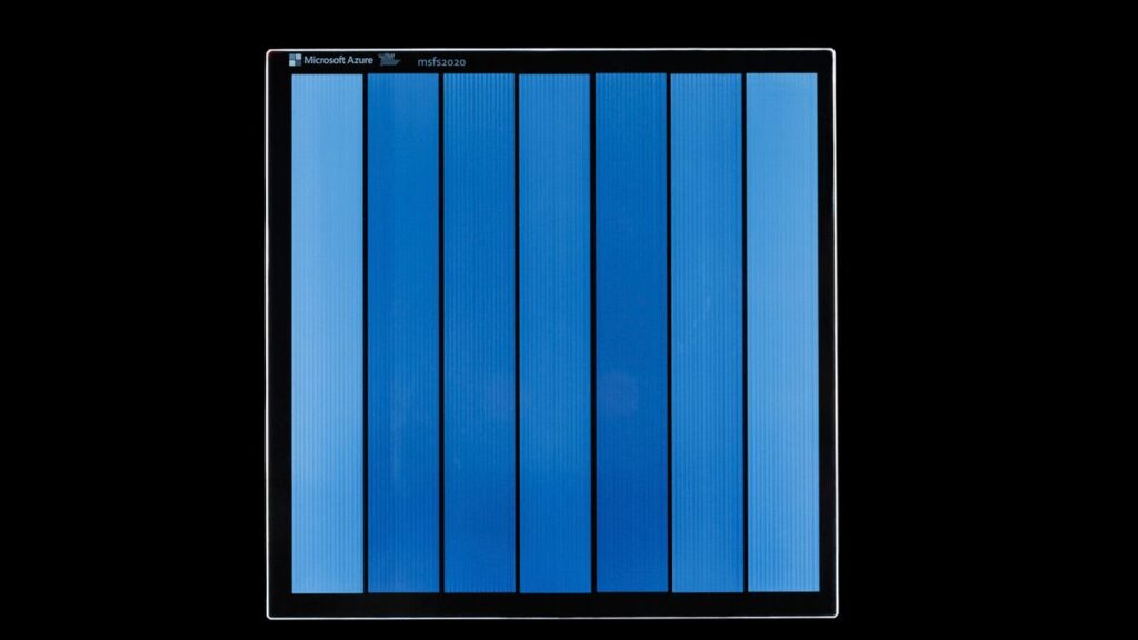 Microsofts Silica: Langzeitdatenspeicherung auf Glas für Jahrtausende