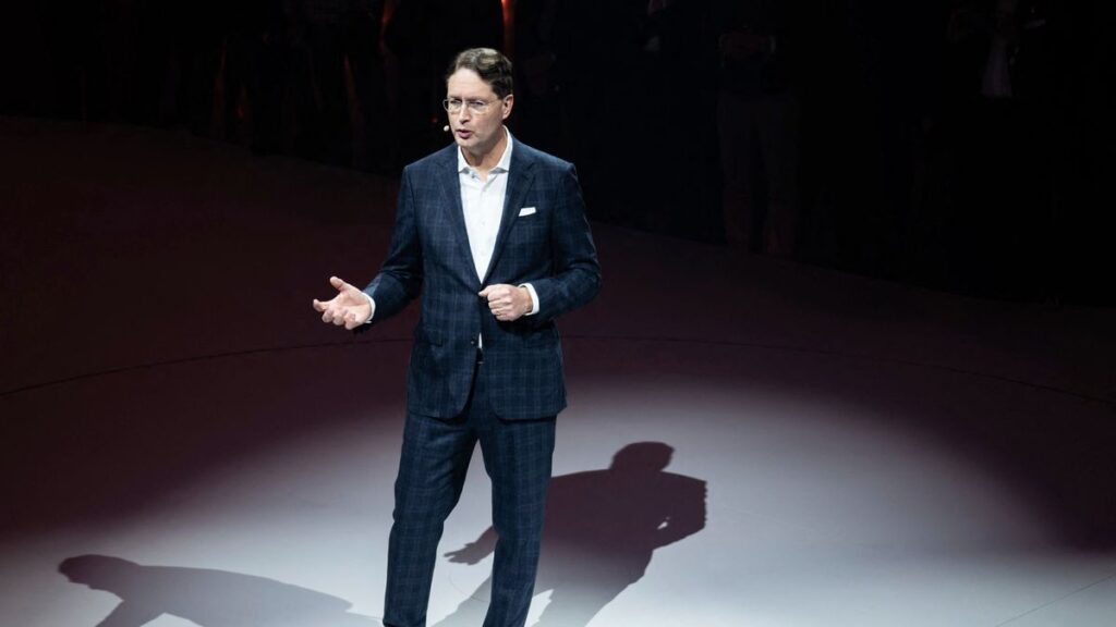 Mercedes Källenius kämpft gegen Niedergang: Kurswechsel gefordert