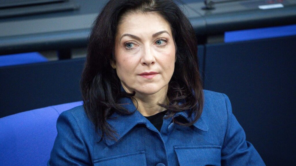 CDU-Flügel fordert Katherina Reiche Rauswurf wegen Spritpreiskonflikt