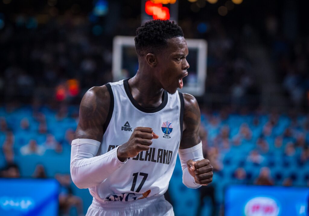 Dennis Schröder spielt mit Deutschland um WM Ticket