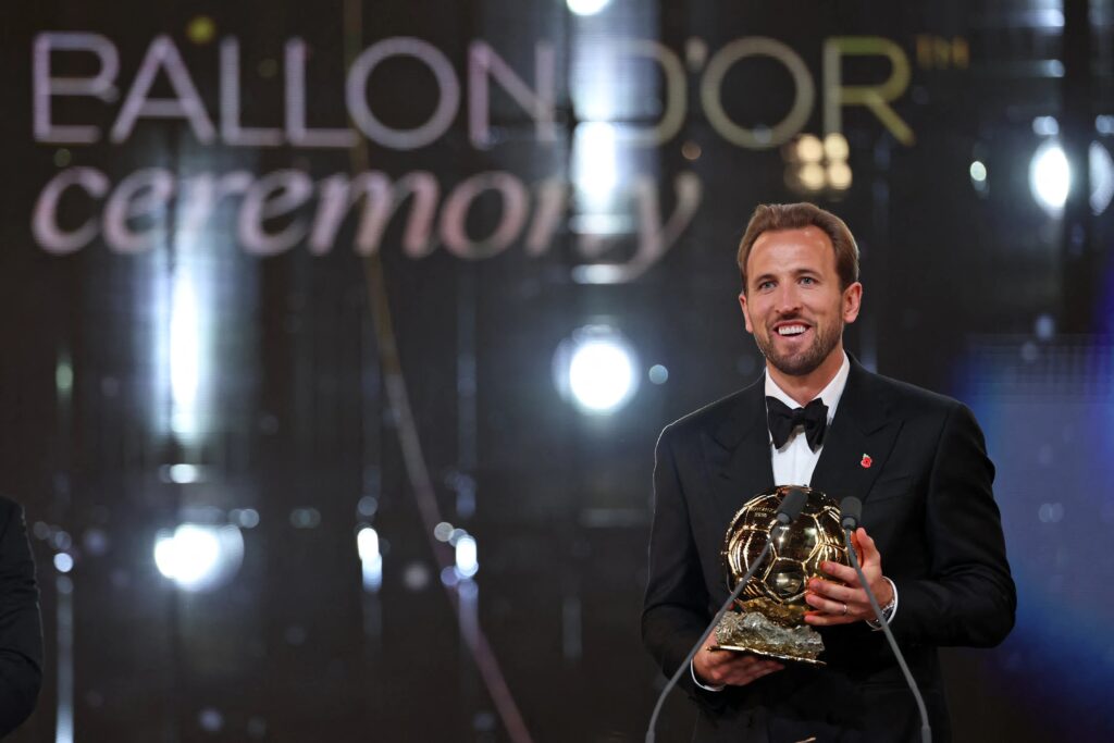 Harry Kane Ballon dOr Sieger von Bayern gefeiert